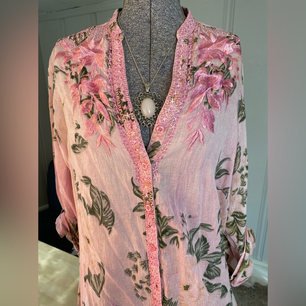 Johnny Was Inspired Embroidered Floral Blouse Handkerchief Weight
